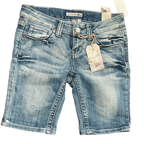 Vanilla Star Denim - Vanilla Star Bermuda Shorts size 7